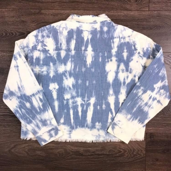 Calvin Klein Women’s Bleach Tie-Dye Front Pocket Denim Button Down Shirt Sz XL - Picture 8 of 9